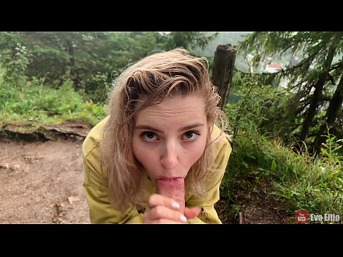 ❤️ La noia s'empassa el semen després d'una mamada pública - Eva Elfi ❤ Vídeo porno a nosaltres ❌️